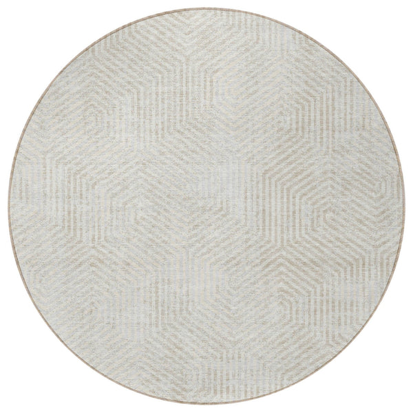 Homeroots 3' Black And Ivory Geometric Washable Area Rug - Perfect For Indoor Outdoor Spaces, Durable Design 8' Round Polyester 594559