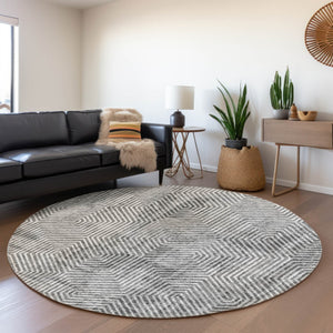 Homeroots 3' Black And Ivory Geometric Washable Area Rug - Perfect For Indoor Outdoor Spaces, Durable Design 8' Round Polyester 594583