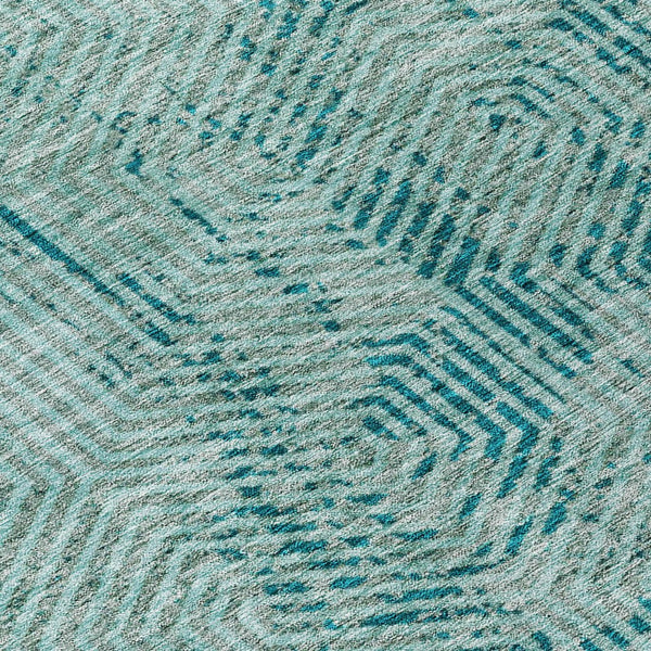 Homeroots 3' Black And Ivory Geometric Washable Area Rug - Perfect For Indoor Outdoor Spaces, Durable Design 8' Round Polyester 594589