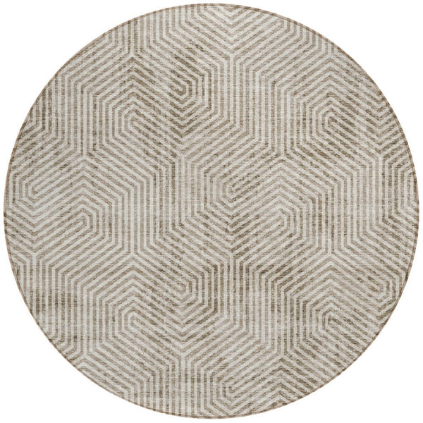 Homeroots 3' Black And Ivory Geometric Washable Area Rug - Perfect For Indoor Outdoor Spaces, Durable Design 8' Round Polyester 594595