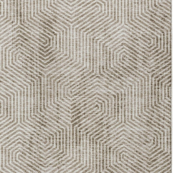 Homeroots 3' Black And Ivory Geometric Washable Area Rug - Perfect For Indoor Outdoor Spaces, Durable Design 8' X 10' Polyester 594596
