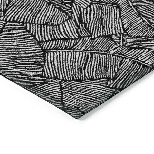 Homeroots 3' Artichoke Green Floral Area Rug - Washable, Durable, Perfect For Indoor & Outdoor Spaces! 8' X 10' Polyester 594608