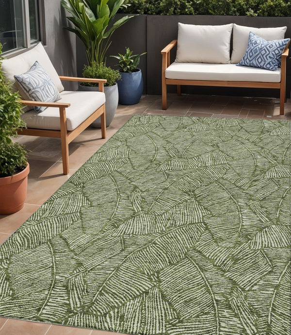 Homeroots 3' Artichoke Green Floral Area Rug - Washable, Durable, Perfect For Indoor & Outdoor Spaces! 5' X 8' Polyester 594648