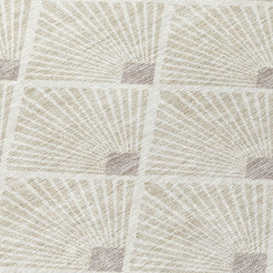 Homeroots 3' Beige And Ivory Geometric Washable Area Rug For Indoor And Outdoor Spaces - Durable Design 8' Round Polyester 594679