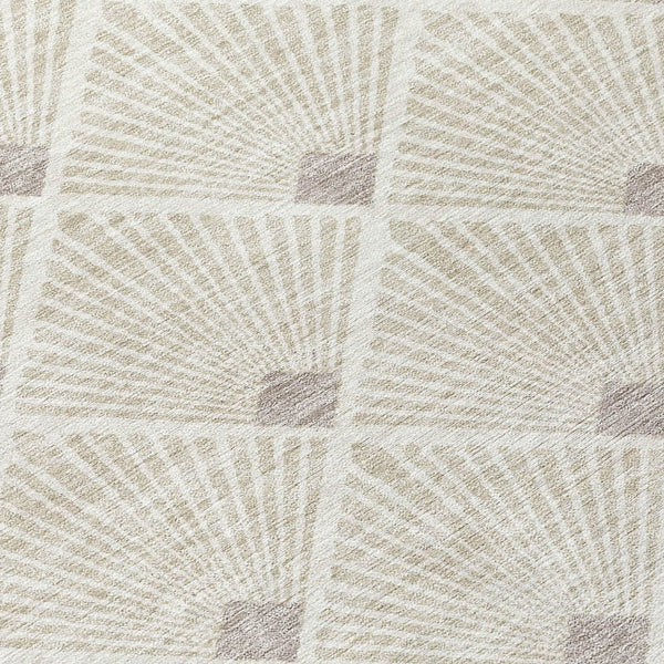 Homeroots 3' Beige And Ivory Geometric Washable Area Rug For Indoor And Outdoor Spaces - Durable Design 8' Round Polyester 594679