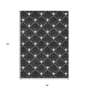 Homeroots 3' Beige And Ivory Geometric Washable Area Rug For Indoor And Outdoor Spaces - Durable Design 3' X 5' Polyester 594683