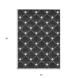 Homeroots 3' Beige And Ivory Geometric Washable Area Rug For Indoor And Outdoor Spaces - Durable Design 5' X 8' Polyester 594684