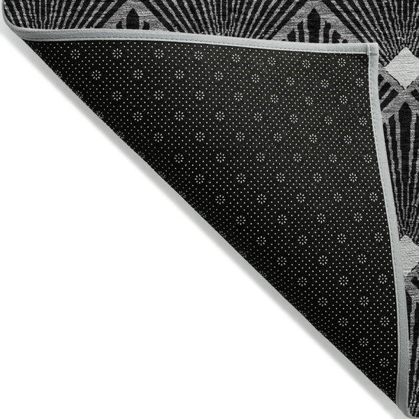 Homeroots 3' Beige And Ivory Geometric Washable Area Rug For Indoor And Outdoor Spaces - Durable Design 9' X 12' Polyester 594687