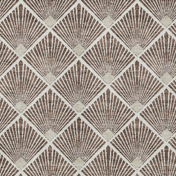 Homeroots 3' Beige And Ivory Geometric Washable Area Rug For Indoor And Outdoor Spaces - Durable Design 5' X 8' Polyester 594690