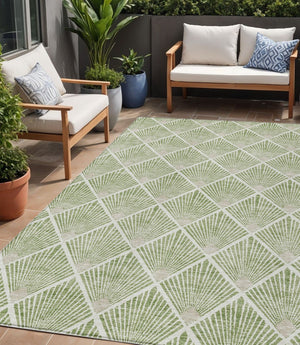 HomeRoots 5' Stylish Geometric Washable Area Rug in Green Beige Ivory - Perfect for Indoor and Outdoor Use! 5' X 8' 594702