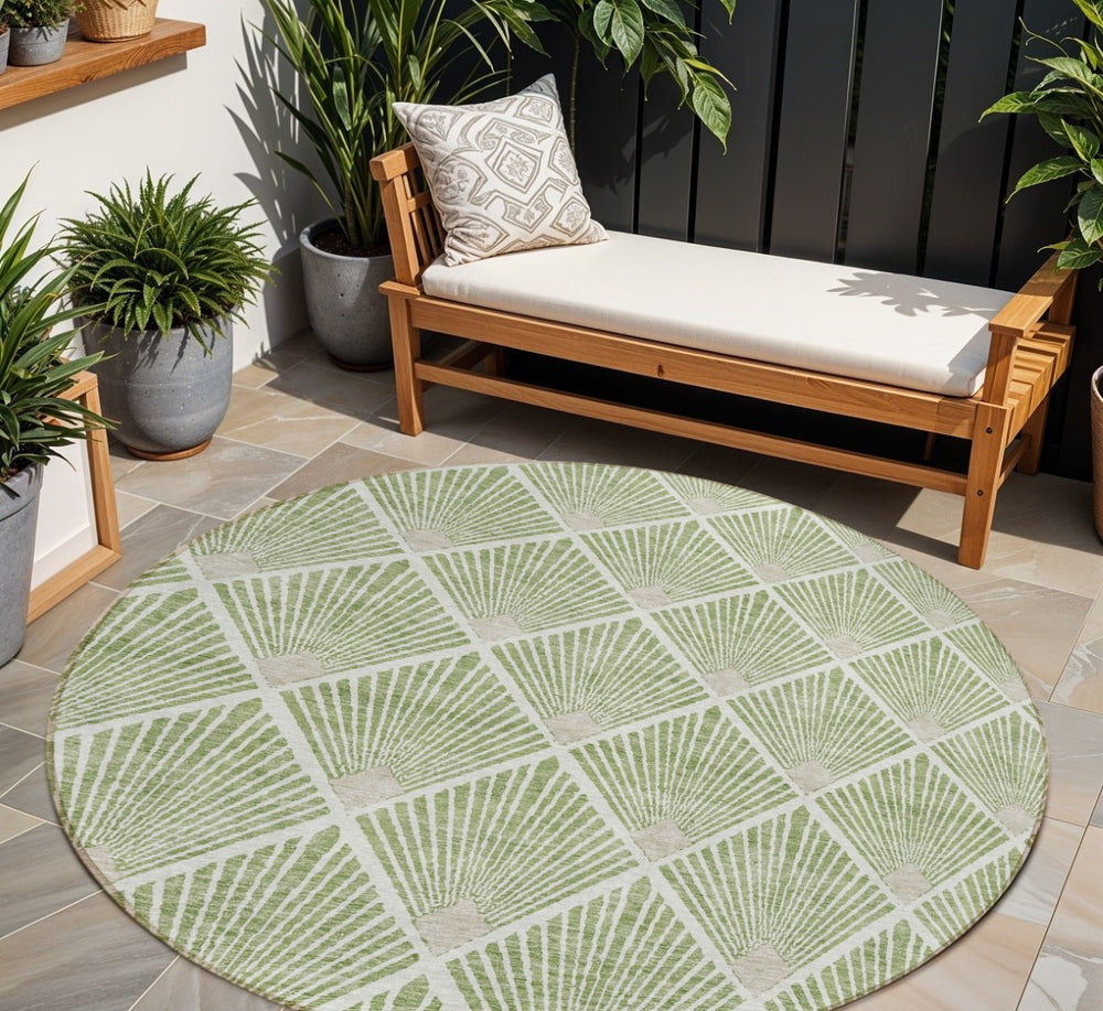 HomeRoots 5' Stylish Geometric Washable Area Rug in Green Beige Ivory - Perfect for Indoor and Outdoor Use! 8' Round 594703
