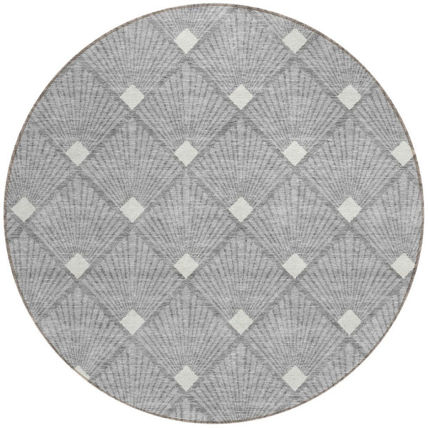 Homeroots 3' Beige And Ivory Geometric Washable Area Rug For Indoor And Outdoor Spaces - Durable Design 8' Round Polyester 594709