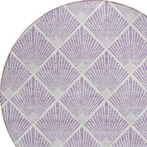 Homeroots 3' Beige And Ivory Geometric Washable Area Rug For Indoor And Outdoor Spaces - Durable Design 8' Round Polyester 594721