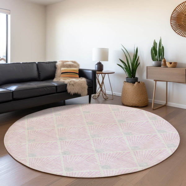 Homeroots 3' Beige And Ivory Geometric Washable Area Rug For Indoor And Outdoor Spaces - Durable Design 8' Round Polyester 594733