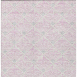 Homeroots 3' Beige And Ivory Geometric Washable Area Rug For Indoor And Outdoor Spaces - Durable Design 8' X 10' Polyester 594734