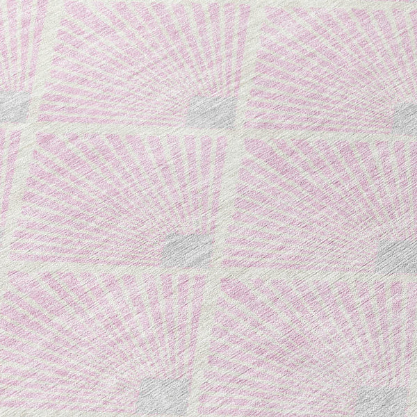 Homeroots 3' Beige And Ivory Geometric Washable Area Rug For Indoor And Outdoor Spaces - Durable Design 8' X 10' Polyester 594734