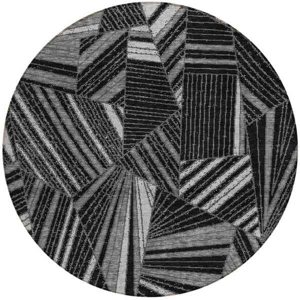 Homeroots 3' Stylish Geometric Beige Brown And Ivory Washable Area Rug For Indoor And Outdoor Spaces 8' Round Polyester 594757