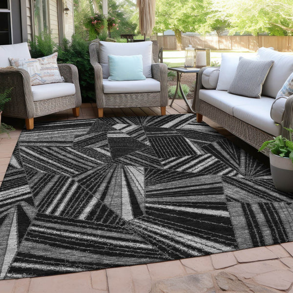 Homeroots 3' Stylish Geometric Beige Brown And Ivory Washable Area Rug For Indoor And Outdoor Spaces 9' X 12' Polyester 594759