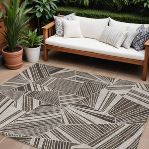 Homeroots 3' Stylish Geometric Beige Brown And Ivory Washable Area Rug For Indoor And Outdoor Spaces 10' X 14' Polyester 594766