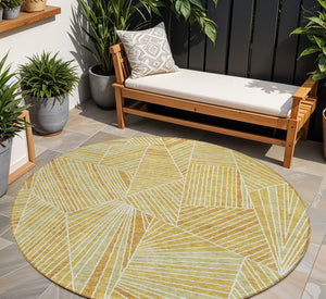 Homeroots 3' Stylish Geometric Beige Brown And Ivory Washable Area Rug For Indoor And Outdoor Spaces 8' Round Polyester 594787