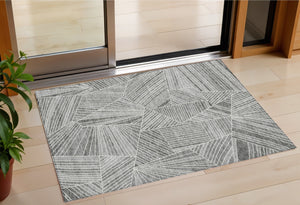 Homeroots 3' Stylish Geometric Beige Brown And Ivory Washable Area Rug For Indoor And Outdoor Spaces 3' X 5' Polyester 594791