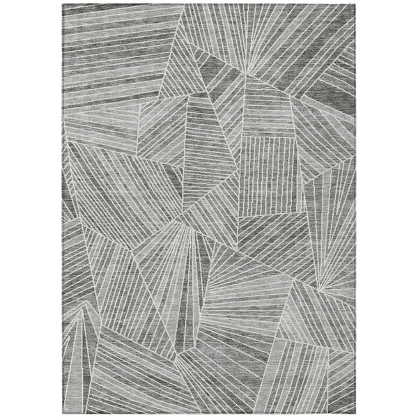 HomeRoots 5' Gray and Ivory Geometric Area Rug – Durable, Washable Design for Indoor and Outdoor Spaces 5' X 8' 594792