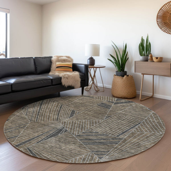 Homeroots 3' Stylish Geometric Beige Brown And Ivory Washable Area Rug For Indoor And Outdoor Spaces 8' Round Polyester 594799