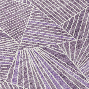 Homeroots 3' Stylish Geometric Beige Brown And Ivory Washable Area Rug For Indoor And Outdoor Spaces 5' X 8' Polyester 594804