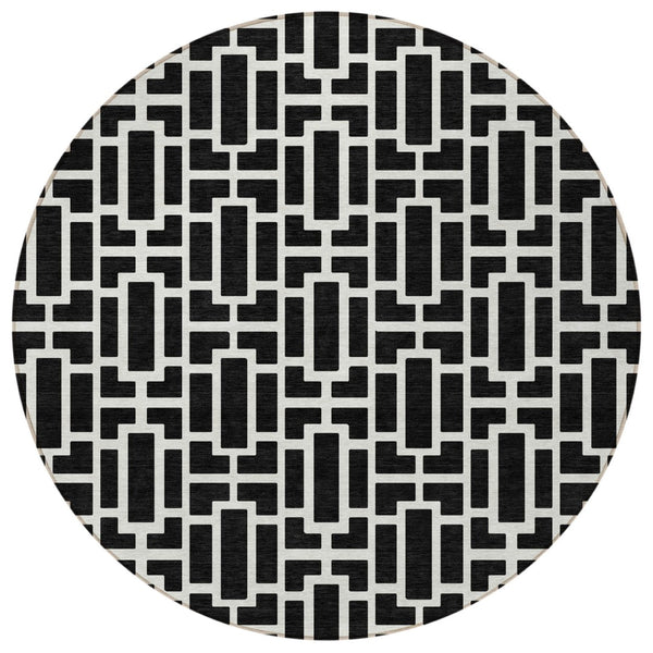 Homeroots 3' Artichoke Green And Ivory Geometric Washable Area Rug For Indoor And Outdoor Spaces 8' Round Polyester 594835