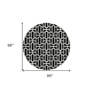 HomeRoots 5' Black and Ivory Geometric Area Rug – Stylish, Washable, and Durable for Indoor and Outdoor Use 8' Round 594835