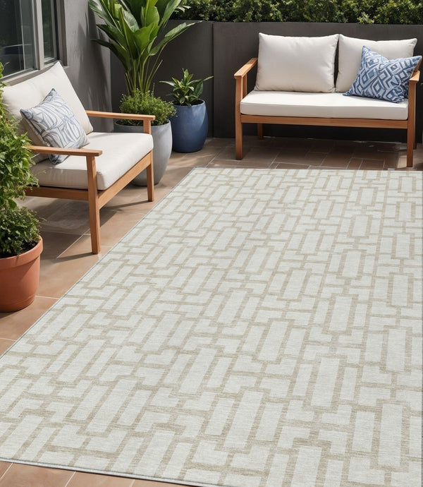 Homeroots 3' Artichoke Green And Ivory Geometric Washable Area Rug For Indoor And Outdoor Spaces 5' X 8' Polyester 594852