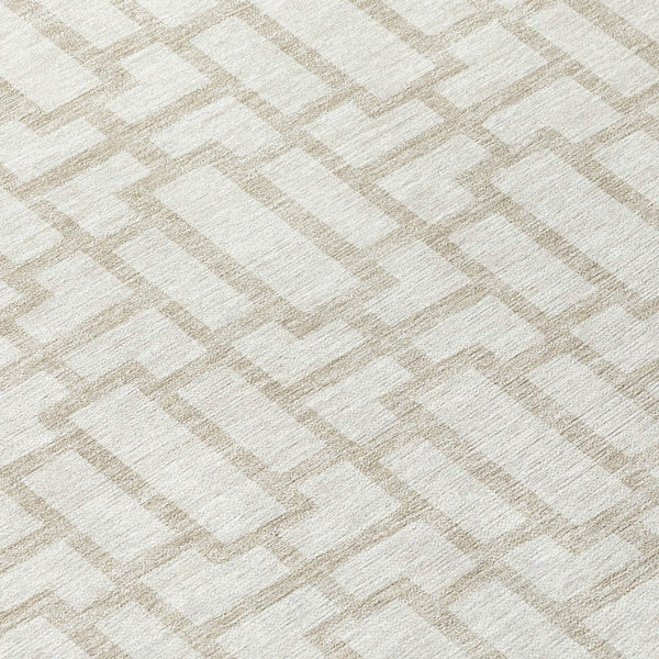 Homeroots 3' Artichoke Green And Ivory Geometric Washable Area Rug For Indoor And Outdoor Spaces 8' Round Polyester 594853