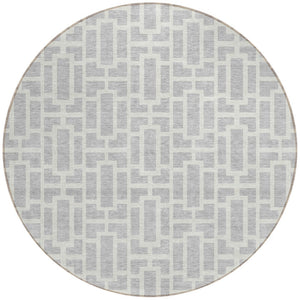 Homeroots 3' Artichoke Green And Ivory Geometric Washable Area Rug For Indoor And Outdoor Spaces 8' Round Polyester 594871