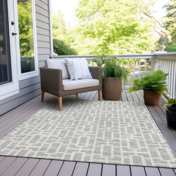 Homeroots 3' Artichoke Green And Ivory Geometric Washable Area Rug For Indoor And Outdoor Spaces 10' X 14' Polyester 594874