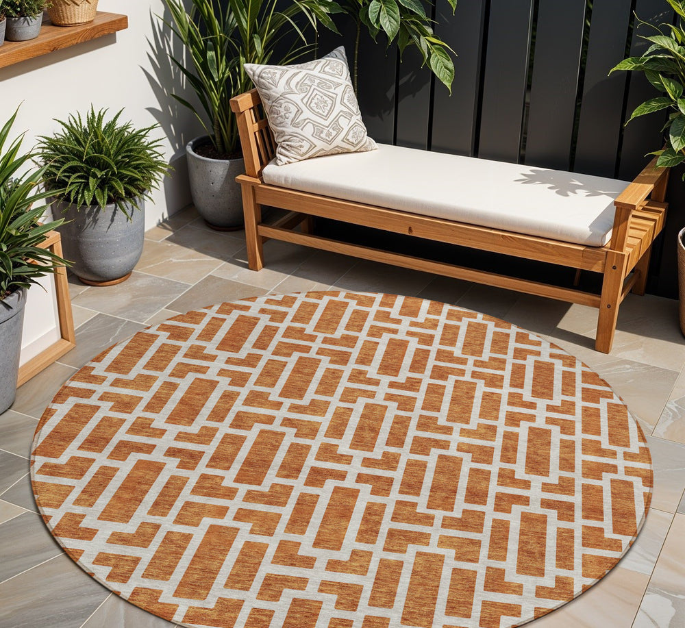 Homeroots 3' Artichoke Green And Ivory Geometric Washable Area Rug For Indoor And Outdoor Spaces 8' Round Polyester 594883