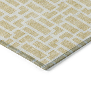 Homeroots 3' Artichoke Green And Ivory Geometric Washable Area Rug For Indoor And Outdoor Spaces 8' X 10' Polyester 594890