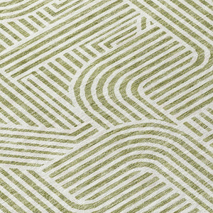Homeroots 3' Artichoke Green And Ivory Abstract Washable Area Rug For Indoor And Outdoor Spaces, Durable Style 8' Round Polyester 594895