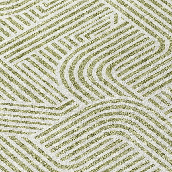 Homeroots 3' Artichoke Green And Ivory Abstract Washable Area Rug For Indoor And Outdoor Spaces, Durable Style 8' Round Polyester 594895