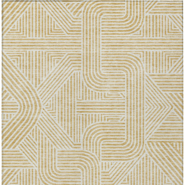 Homeroots 3' Artichoke Green And Ivory Abstract Washable Area Rug For Indoor And Outdoor Spaces, Durable Style 5' X 8' Polyester 594930