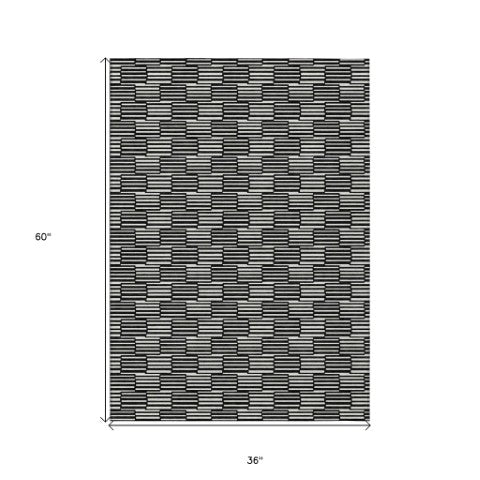 Homeroots 3' Stylish Beige And Ivory Geometric Washable Area Rug For Indoor And Outdoor Spaces, Durable Design 3' X 5' Polyester 594977