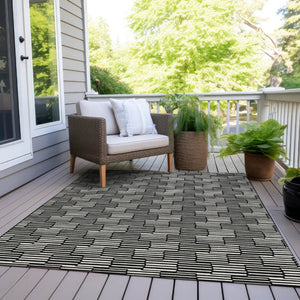 HomeRoots 5' Black and Ivory Geometric Area Rug - Stylish, Washable Indoor/Outdoor Design for Versatile Spaces 8' X 10' 594980
