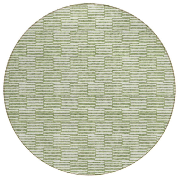 HomeRoots 5' Geometric Green and Ivory Washable Area Rug for Indoor and Outdoor Style and Durability 8' Round 594991