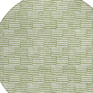 HomeRoots 5' Geometric Green and Ivory Washable Area Rug for Indoor and Outdoor Style and Durability 8' Round 594991