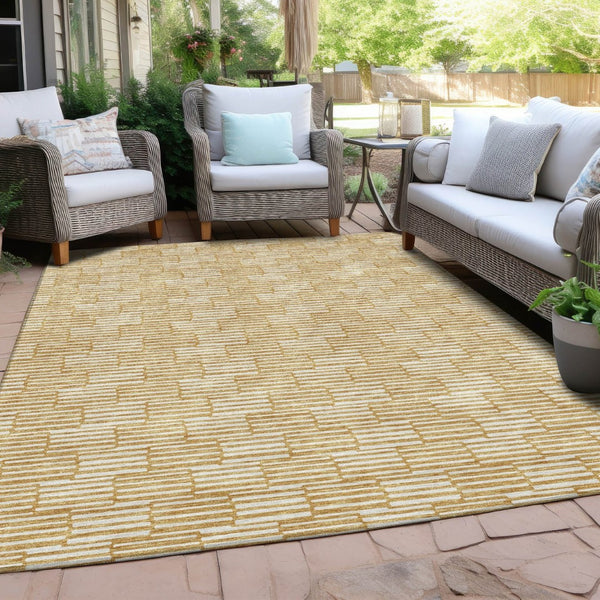 HomeRoots 5' Gold and Beige Geometric Indoor Outdoor Area Rug - Durable, Washable, Modern Style for Any Space 8' X 10' 594998