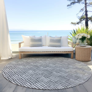 HomeRoots 5' Gray and Ivory Geometric Area Rug – Stylish, Washable, Indoor/Outdoor, Durable for High-Traffic Spaces 8' Round 595003
