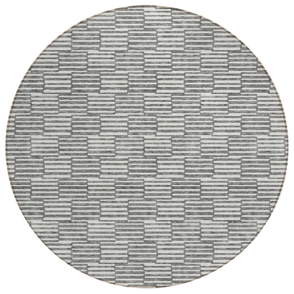 HomeRoots 5' Gray and Ivory Geometric Area Rug – Stylish, Washable, Indoor/Outdoor, Durable for High-Traffic Spaces 8' Round 595003