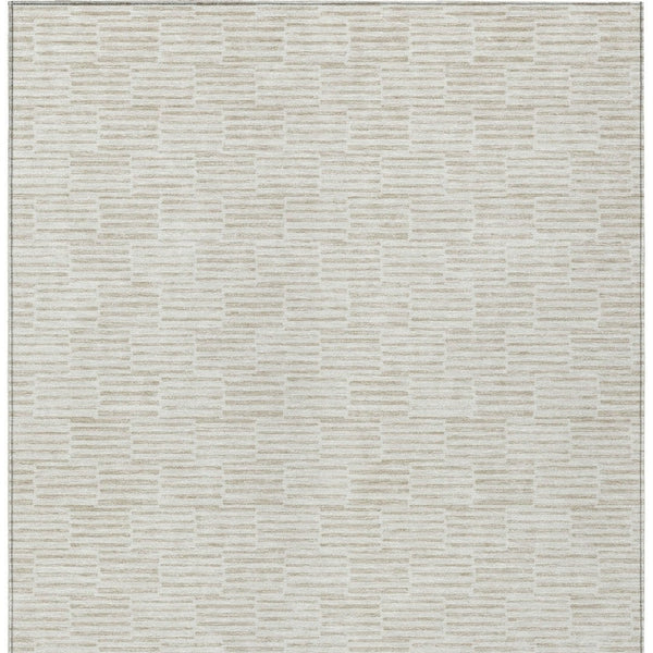 Homeroots 3' Stylish Beige And Ivory Geometric Washable Area Rug For Indoor And Outdoor Spaces, Durable Design 5' X 8' Polyester 595008