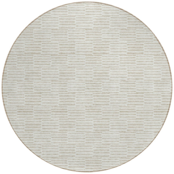 Homeroots 3' Stylish Beige And Ivory Geometric Washable Area Rug For Indoor And Outdoor Spaces, Durable Design 8' Round Polyester 595009