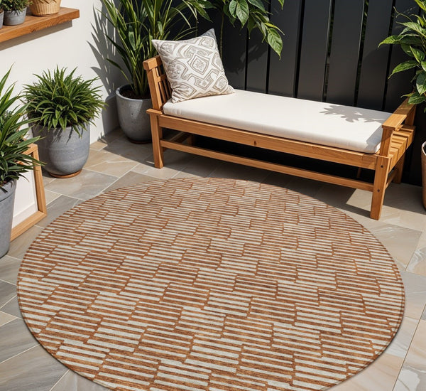 HomeRoots 5' Copper and Beige Geometric Area Rug - Stylish, Durable, Machine Washable for Indoor/Outdoor Use 8' Round 595027