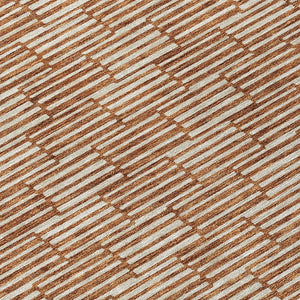 HomeRoots 5' Copper and Beige Geometric Area Rug - Stylish, Durable, Machine Washable for Indoor/Outdoor Use 8' Round 595027